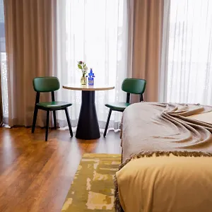 Fourty Three Luxury Serviced Апарт-отель